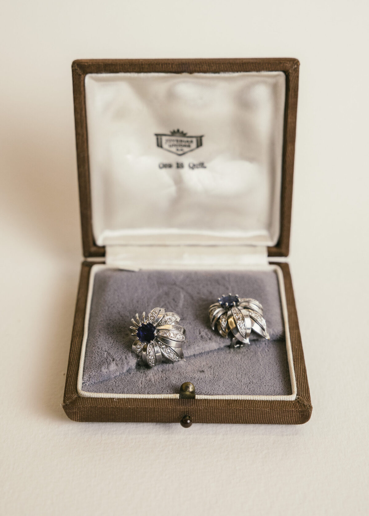 aq15 pendientes zafiros