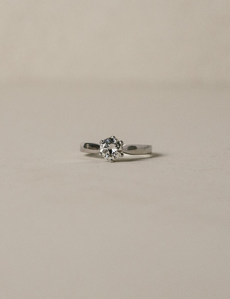 solitario diamante 0'74 ct
