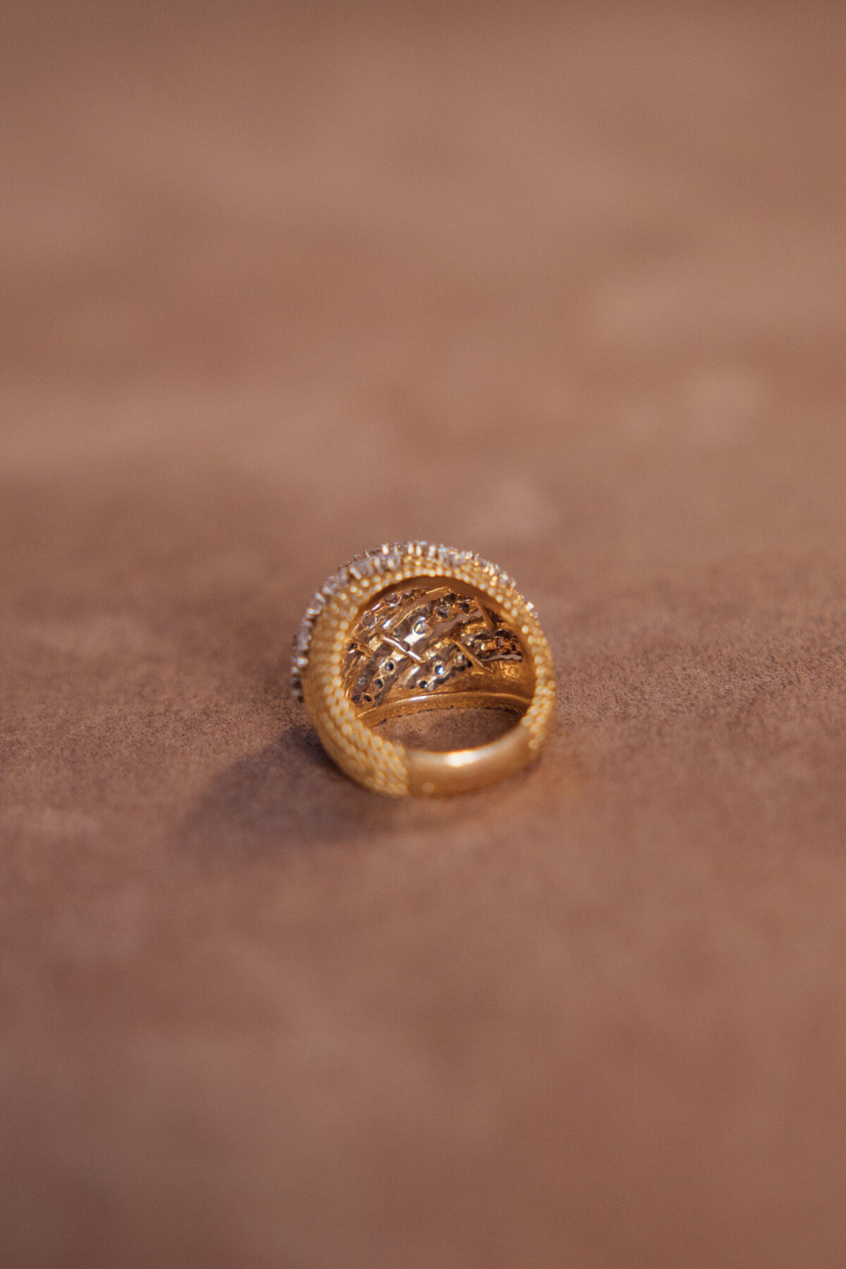 sortija-mellerio-oro-amarillo-oro-blanco-18k-diamantes-pedida sortija mellerio