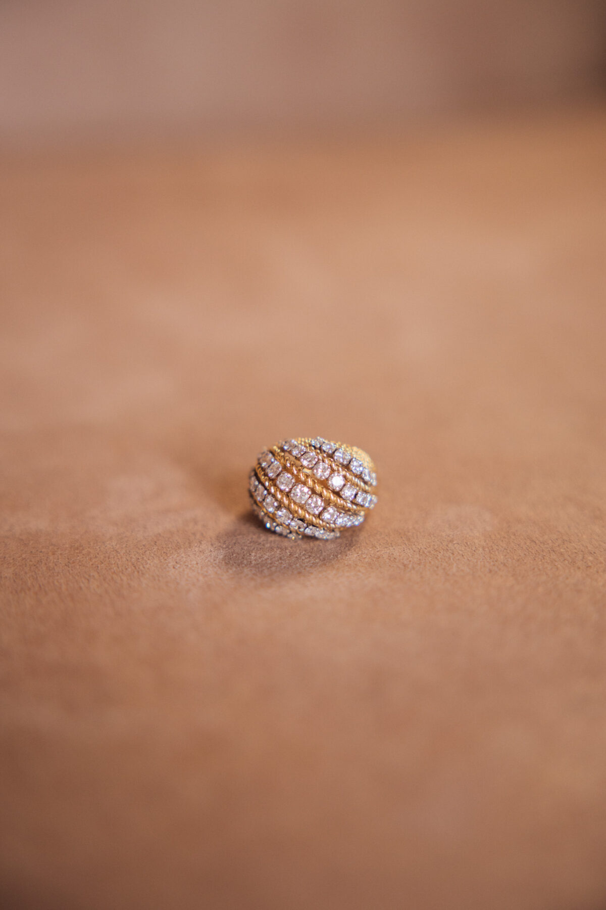 sortija-mellerio-oro-amarillo-oro-blanco-18k-diamantes-pedida (3) sortija mellerio