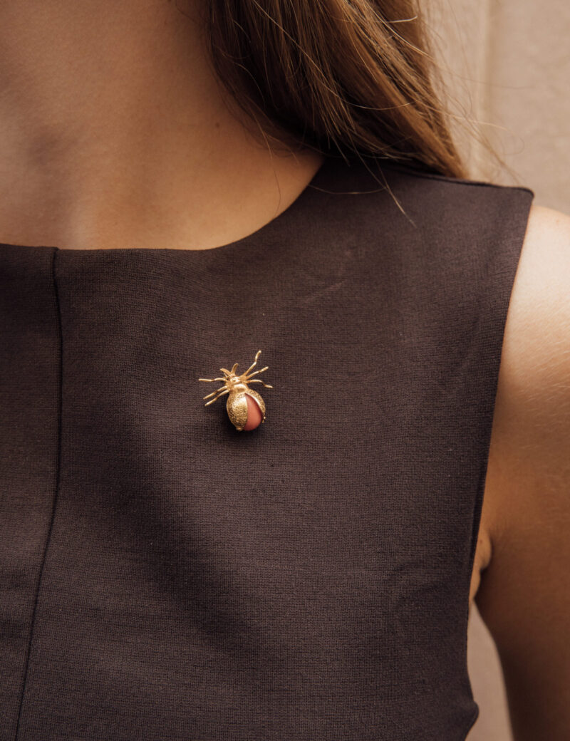 broche-vintage-oro-18k-coral-escarabajo (2) broche insecto