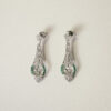 pendientes-largos-estilo-art-deco-platino-esmeraldas-diamanes-boda (2) pendientes largos ''art decó''